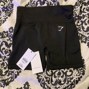 NWT**GYMSHARK SEAMLESS SHORTS 🦈